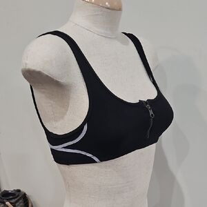 Lululemon Xs Sports Bra. Zipper Frt.